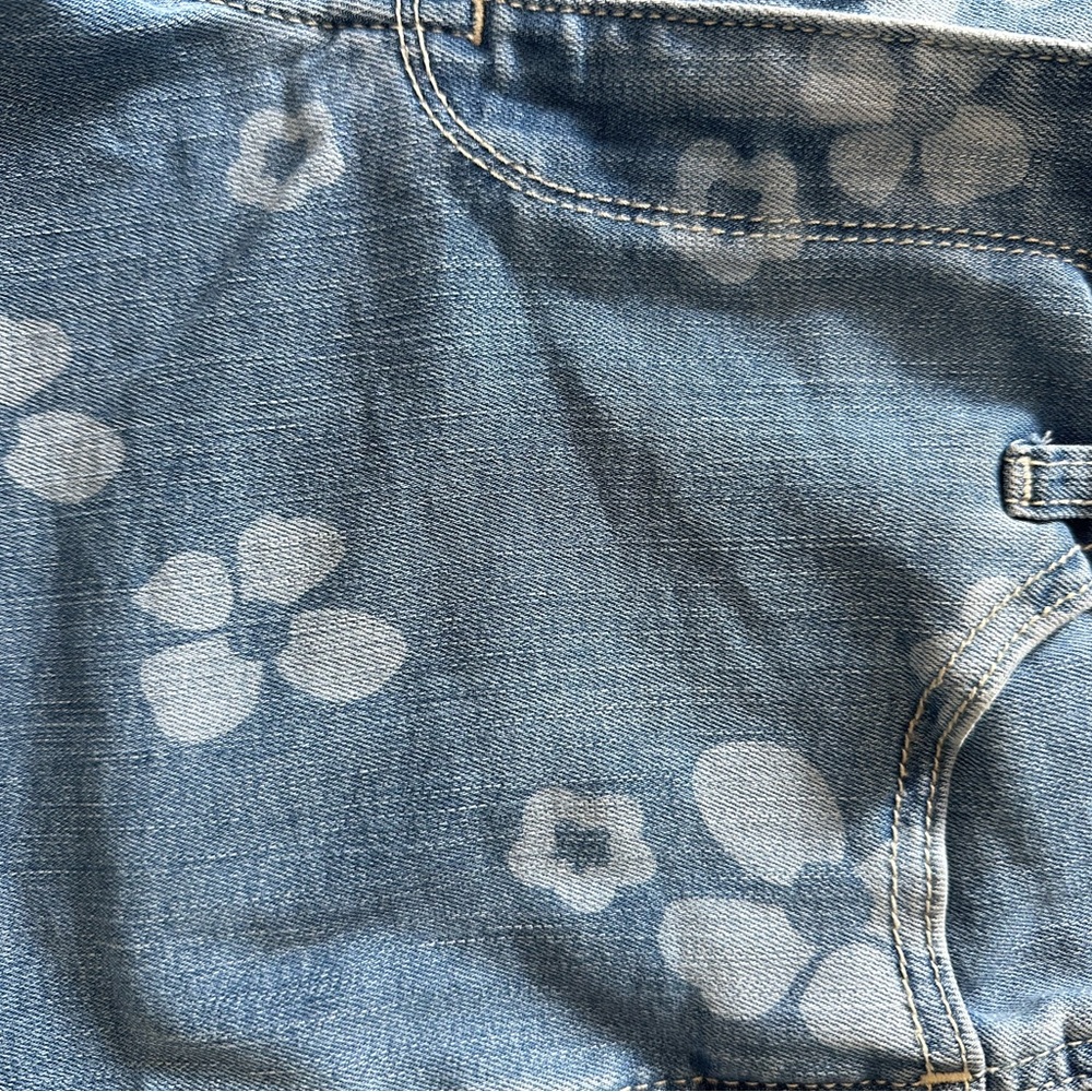 Hollister Light Blue Floral Denim Shorts Y2K style size 5 - Picture 2 of 4
